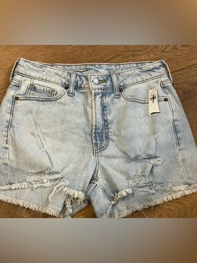 CLEARANCE Old Navy Light Blue Distressed Denim Shorts - sz 4 | Jort